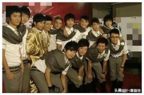 娱乐八卦姐妹吃瓜,吃瓜现场，笑料连连！